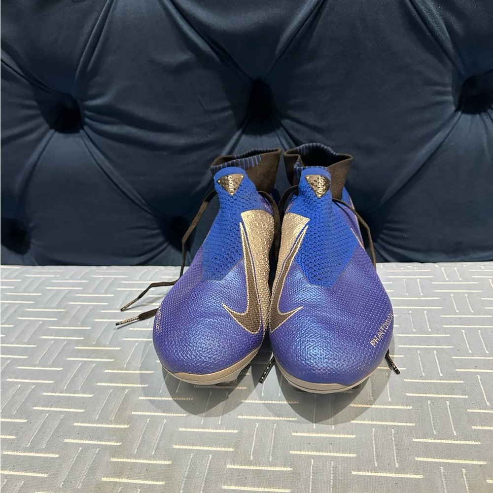 Phantomvison Nike soccer cleats